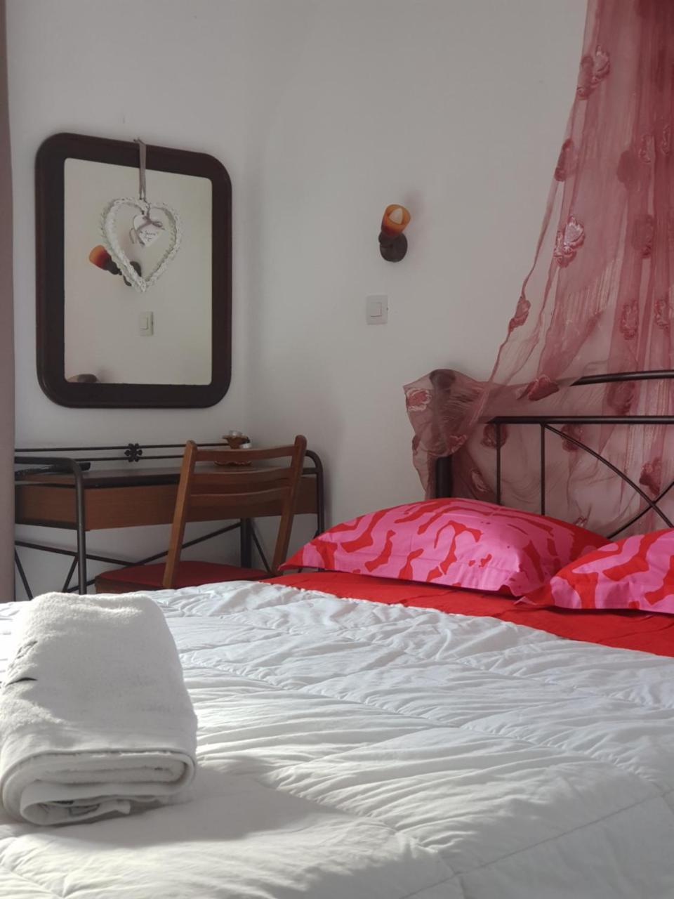 Petra & Elato Art Hotel Valtessiniko Bagian luar foto