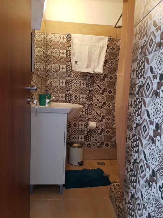 Petra & Elato Art Hotel Valtessiniko Bagian luar foto